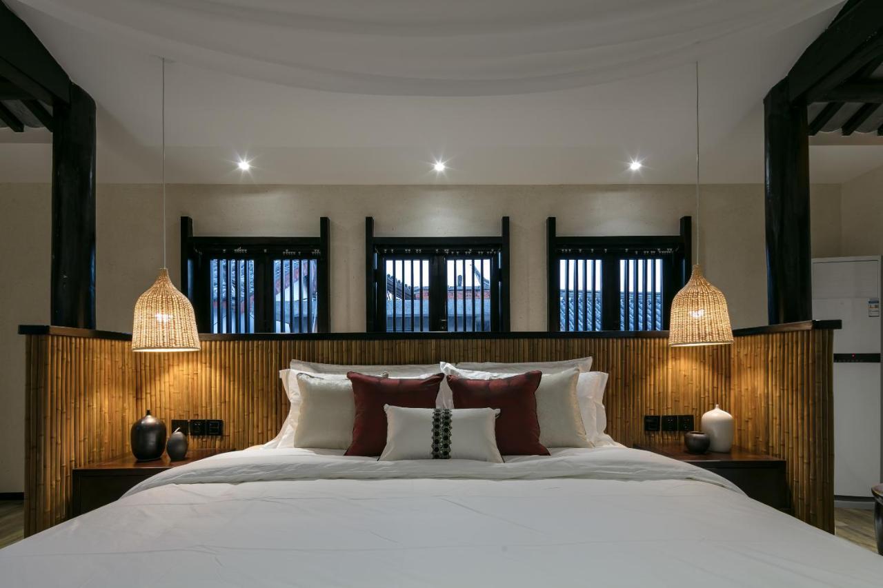 Lijiangl Hotel Liman Shenmiji Inn 麗江市 エクステリア 写真